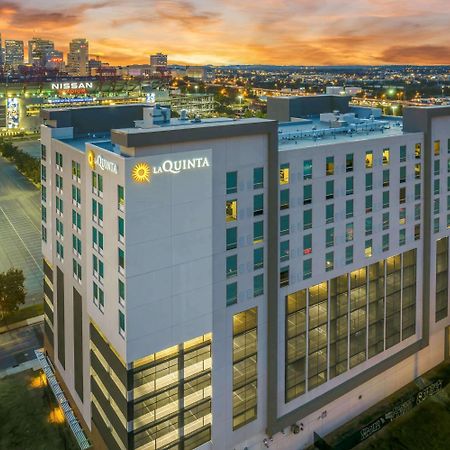 La Quinta Inn & Suites By Wyndham Nashville Downtown Stadium Buitenkant foto